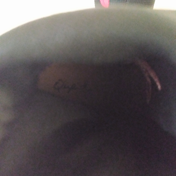 Qupid Black Fabric Red Embroidered Floral 4 1/4" Chunky Heel Sock Boots sz 6.5 - Picture 8 of 10